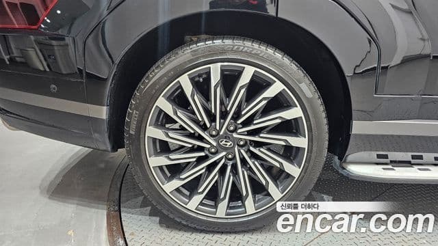 Hyundai Santa Fe 2024 — ფოტო 17/35