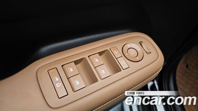 Hyundai Santa Fe 2024 — ფოტო 4/35