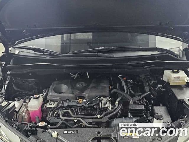 Toyota Sienna 2021 — ფოტო 14/20