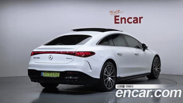 Mercedes-Benz EQS 2023 — ფოტო 18/20