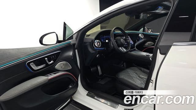 Mercedes-Benz EQS 2023 — ფოტო 8/20