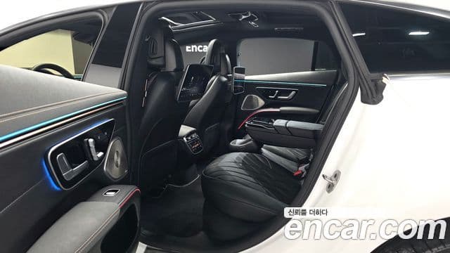 Mercedes-Benz EQS 2023 — ფოტო 5/20