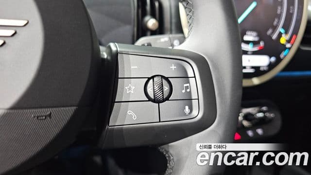 Mini Cooper C 2025 — Photo 29/32