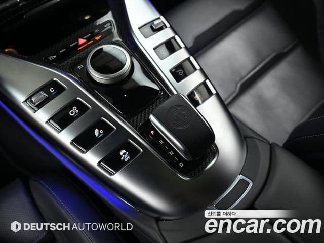 Mercedes-Benz AMG GT 2020 — Photo 19/20
