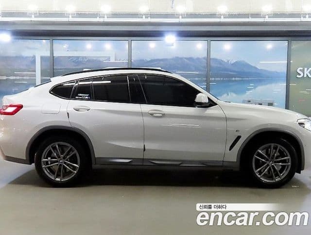 BMW X4 2021 — ფოტო 10/20