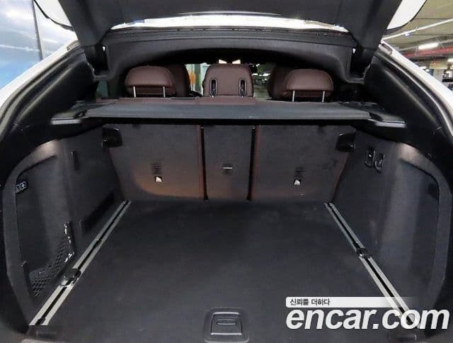 BMW X4 2021 — ფოტო 18/20