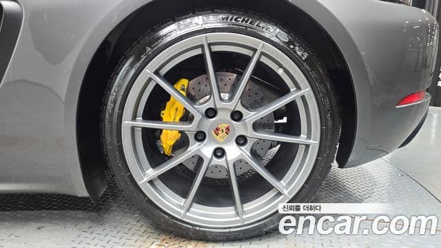 Porsche 718 Cayman 2021 — Photo 8/30