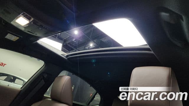 Lexus ES300h 2022 — ფოტო 20/34