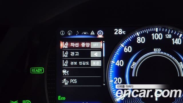Lexus ES300h 2022 — ფოტო 7/34