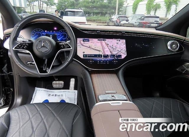 Mercedes-Benz EQS SUV 2023 — ფოტო 1/20