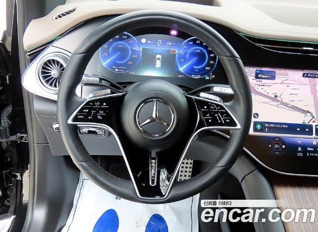 Mercedes-Benz EQS SUV 2023 — ფოტო 2/20
