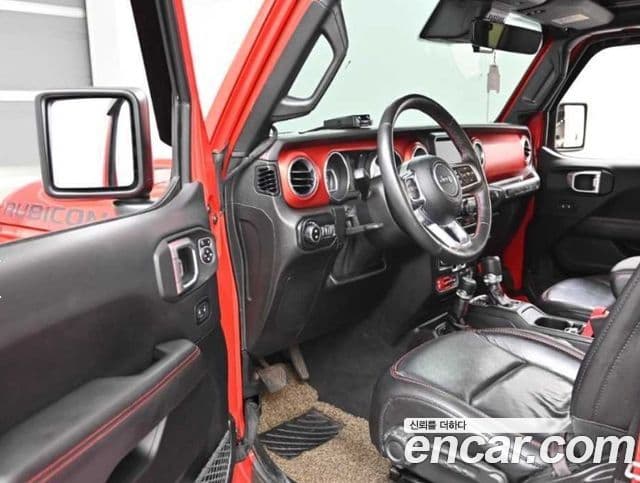 Jeep Wrangler 2019 — ფოტო 14/20