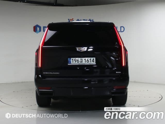Cadillac Escalade 2021 — Photo 4/20