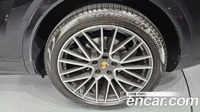 Porsche Cayenne 2021 — Şəkil 33/33