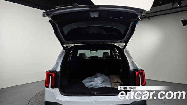 Kia Sorento 2024 — Şəkil 33/35