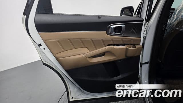 Kia Sorento 2024 — Şəkil 19/35