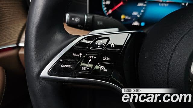 Mercedes-Benz E-Class 2023 — Şəkil 16/36