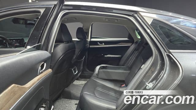 Kia K5 2021 — Photo 17/30