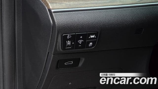 Kia K5 2021 — Photo 28/30