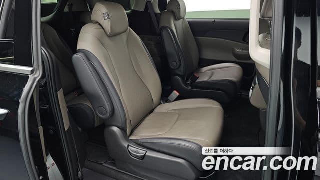 Kia Carnival 2024 — Фото 11/20