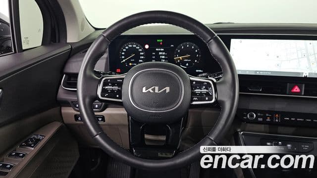 Kia Carnival 2024 — Фото 13/20