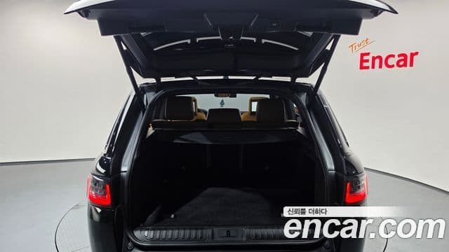 Land Rover Range Rover Sport 2019 — Фото 19/20