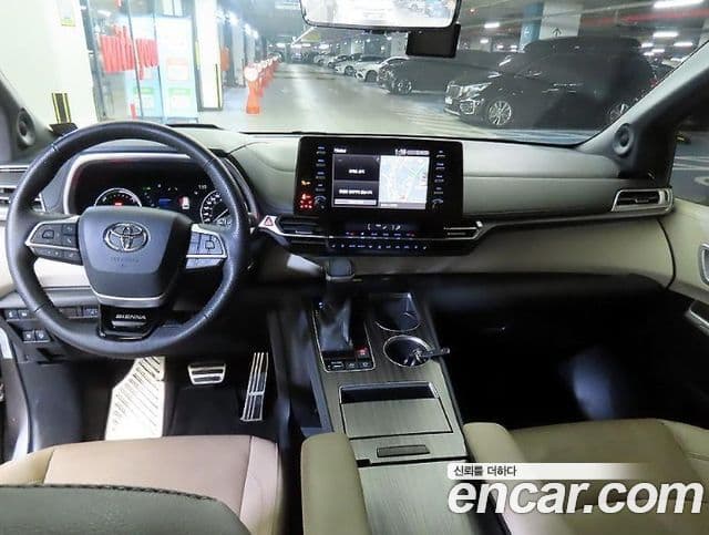 Toyota Sienna 2021 — Photo 3/20