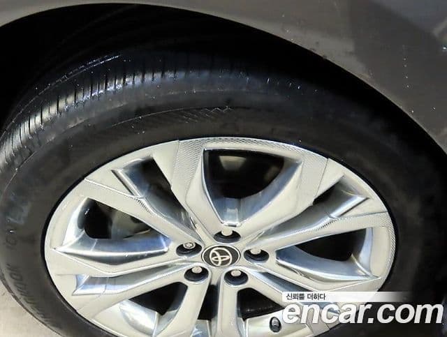 Toyota Sienna 2021 — Photo 2/20