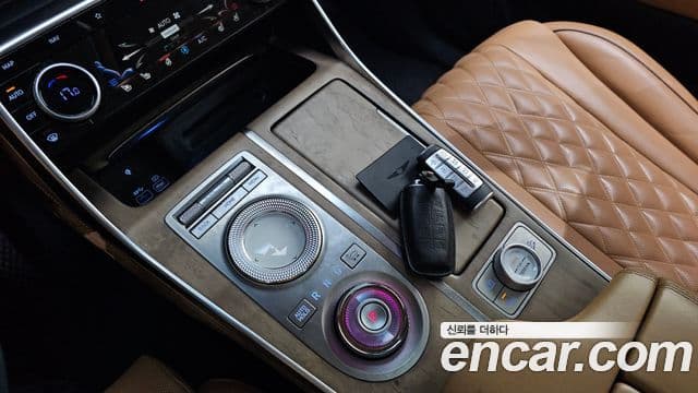 Genesis GV80 2020 — Photo 11/20