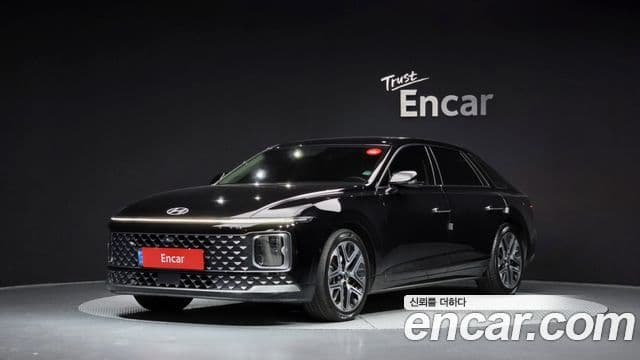 Hyundai Grandeur Hybrid 2023 — Photo 24/39
