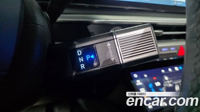 Hyundai Grandeur Hybrid 2023 — Photo 37/39