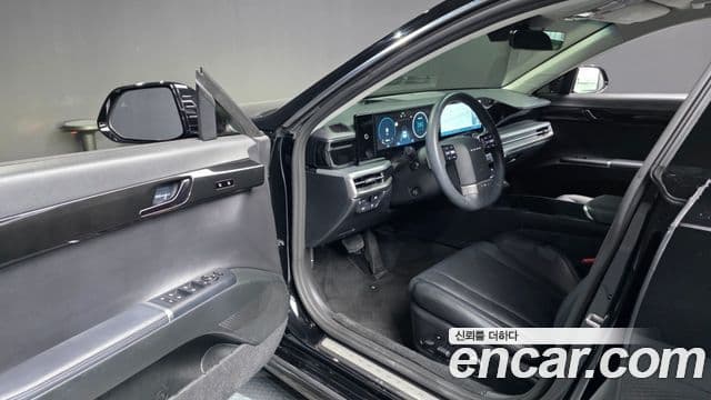 Hyundai Grandeur Hybrid 2023 — Photo 31/39