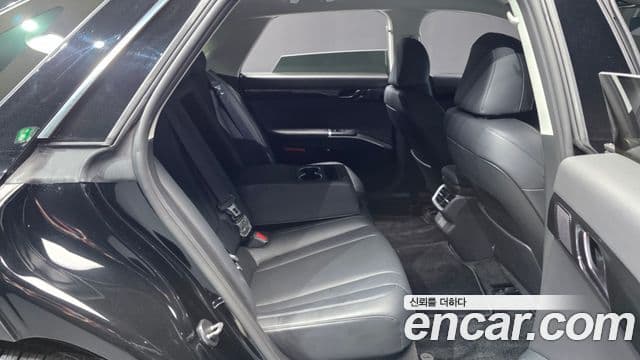 Hyundai Grandeur Hybrid 2023 — Photo 17/39