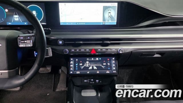 Hyundai Grandeur Hybrid 2023 — Photo 4/39