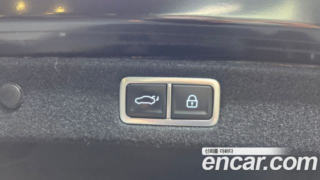 Hyundai Grandeur Hybrid 2023 — Photo 5/39