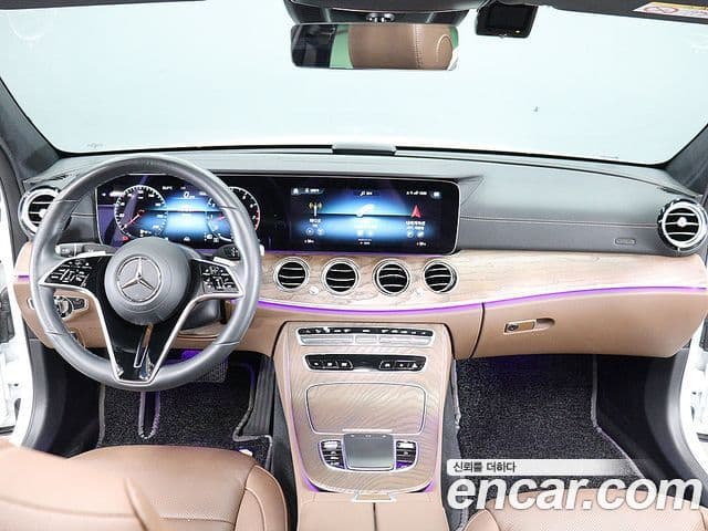 Mercedes-Benz E-Class 2023 — Şəkil 13/20