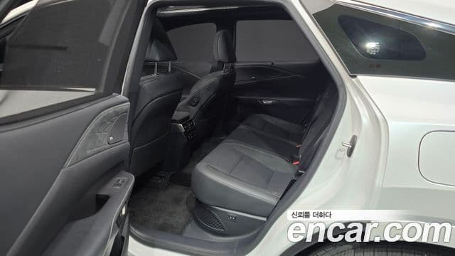 Lexus RX350h 2025 — Şəkil 21/31