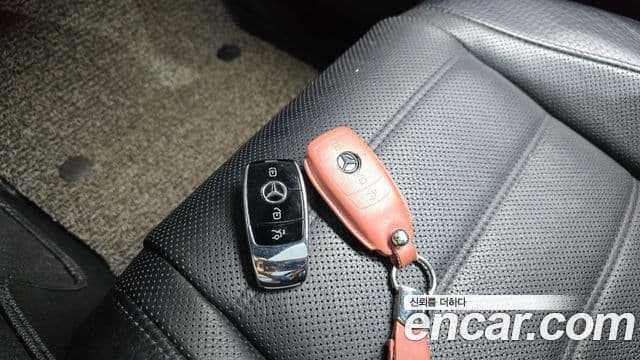 Mercedes-Benz GLS-Class 2022 — ფოტო 18/39