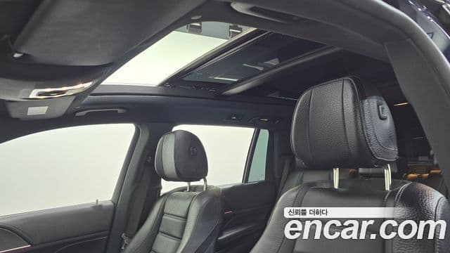 Mercedes-Benz GLS-Class 2022 — ფოტო 8/39