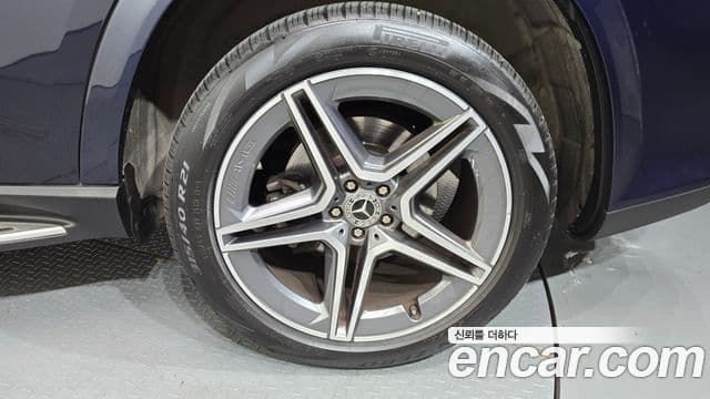 Mercedes-Benz GLS-Class 2022 — ფოტო 29/39