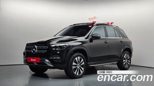 Mercedes-Benz GLE-Class 2025 — Photo 19/37