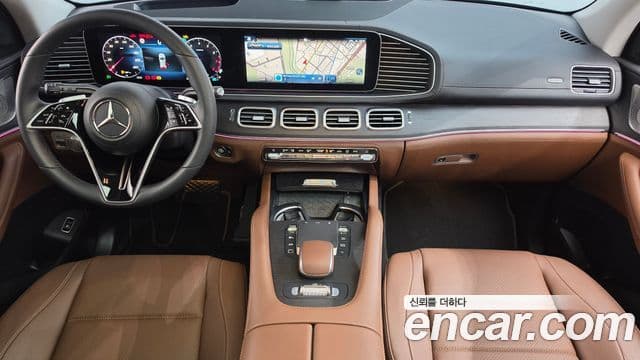 Mercedes-Benz GLE-Class 2025 — Photo 17/37