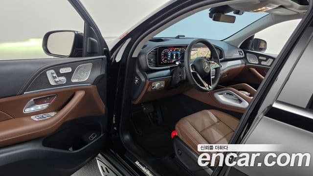 Mercedes-Benz GLE-Class 2025 — Photo 24/37