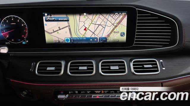 Mercedes-Benz GLE-Class 2025 — Photo 25/37