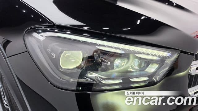 Mercedes-Benz GLE-Class 2025 — Photo 5/37