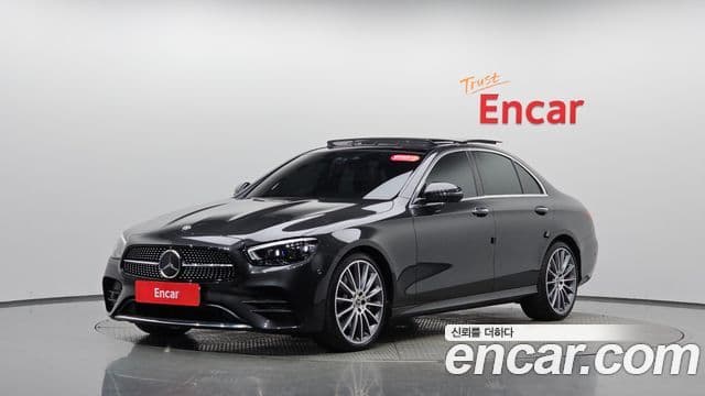 Mercedes-Benz E-Class 2022 — ფოტო 7/35