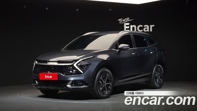 Kia Sportage 2021 — Фото 1/20