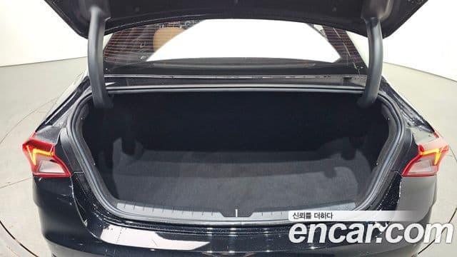 Kia K5 2021 — Photo 7/33