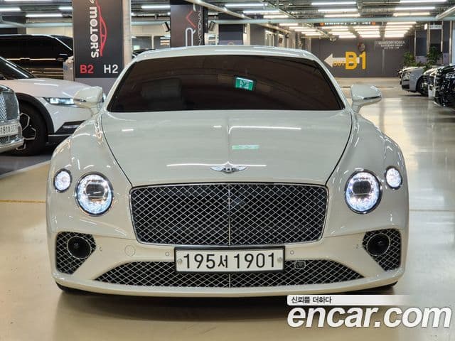 Bentley Continental GT 2022 — Photo 4/20