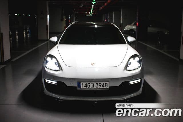 Porsche Panamera 2019 — Photo 4/14